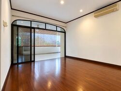Espana (D11), Condominium #633802551